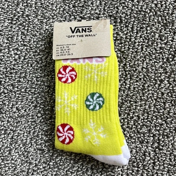 VANS “Off The Wall” Women’s socks
NWT - Picture 6 of 16